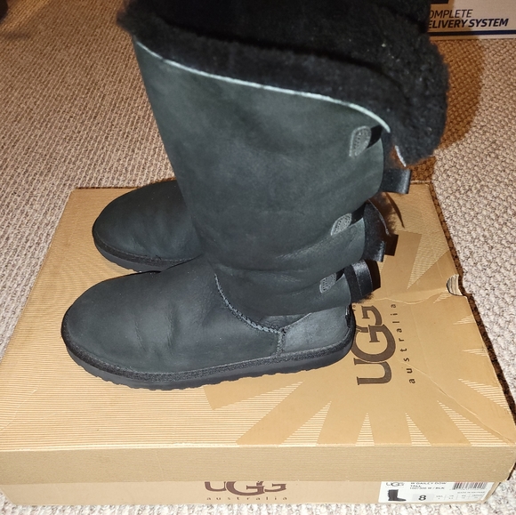 Women's UGG boots black size 8 - Picture 2 of 4